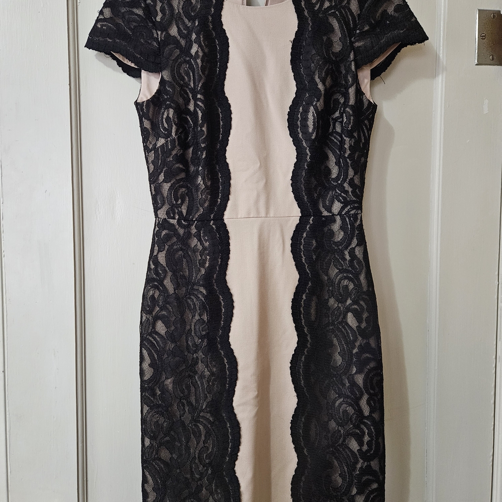 Chic Black Lace Midi Dress